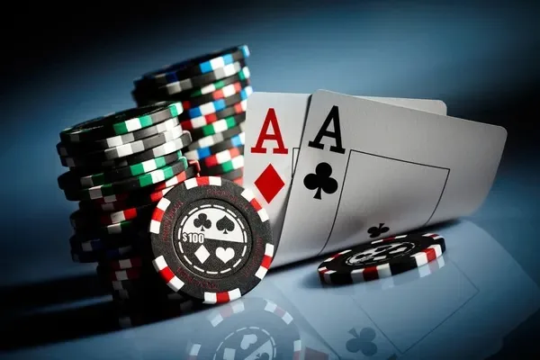 ct999e What Holdem Limelight Offers at ct999e